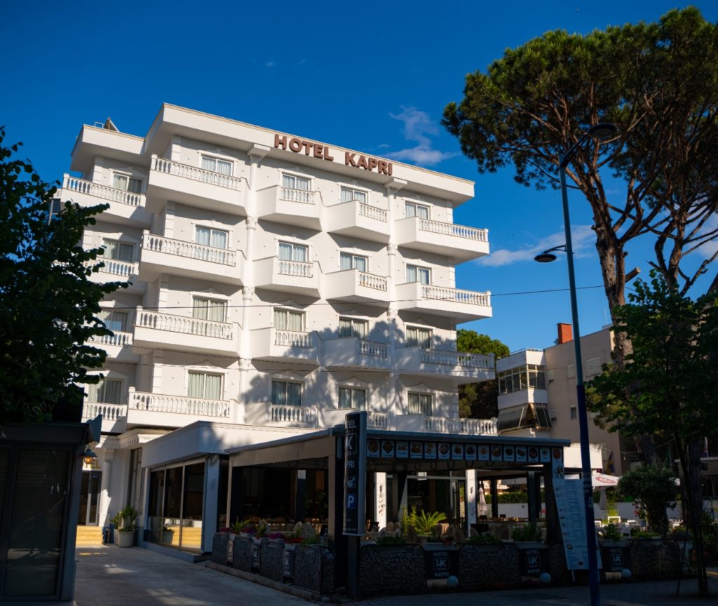 Hotel in Mali i Robit
